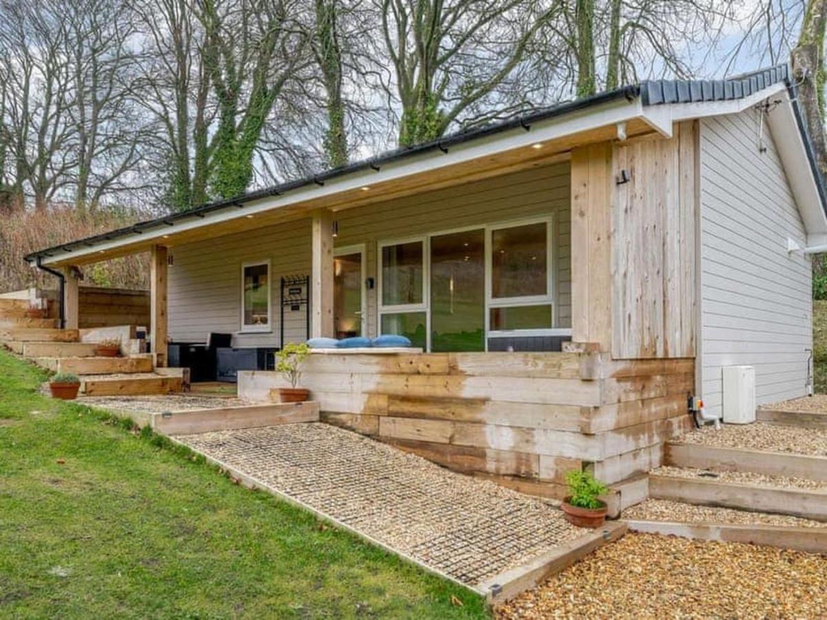 The Hideout, A Detached Lodge, Hot Tub, Heating, Wifi & Parking Long Bredy Buitenkant foto
